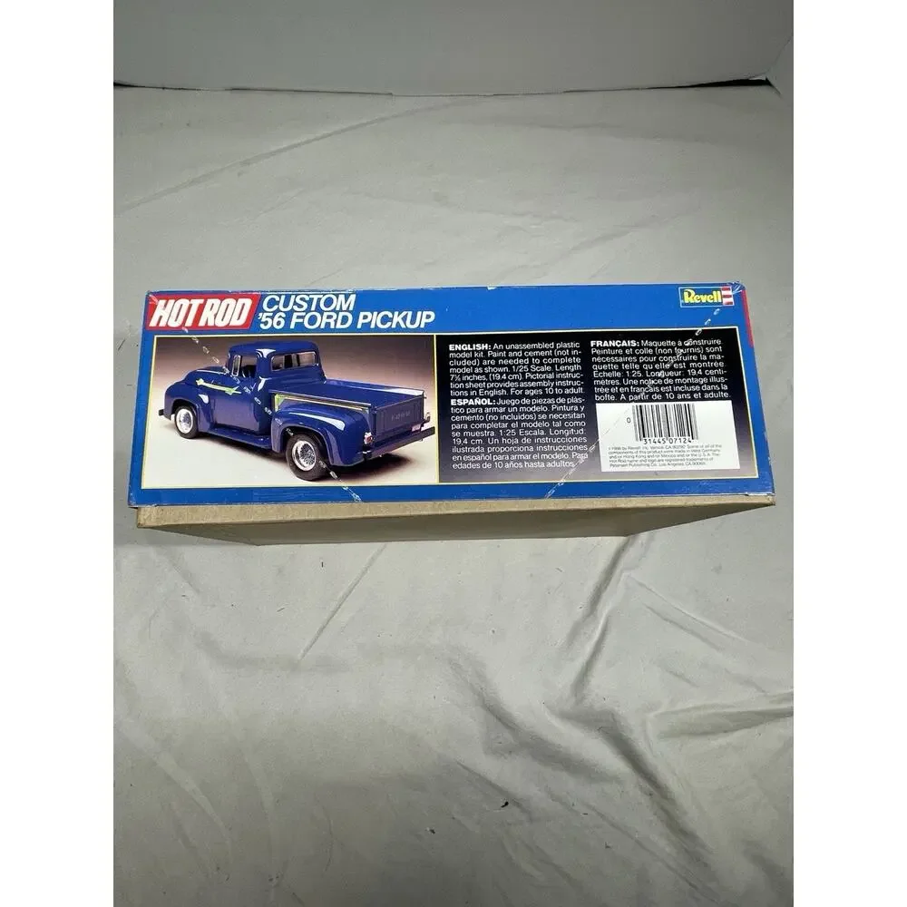 REVELL CUSTOM '56 FORD PICKUP 